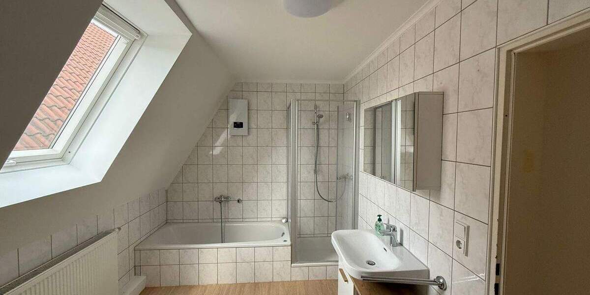 Etagenwohnung Paderborn Kernstadt - 3 Zimmer, 93 m&sup2;, 800&euro; | Angebot:26273826