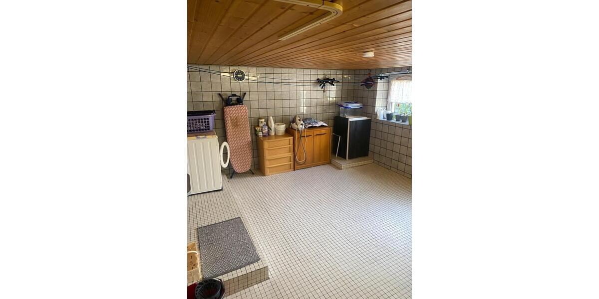 Reihenhaus Detmold - 8 Zimmer, 175 m&sup2;, 395.000&euro; | Angebot:26624358