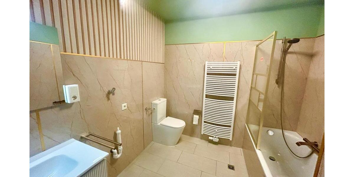 Nahe Paderborn - Exklusive 2 Zi.-Wohnung mit Südbalkon & Garten - 2- Willebadessen | Angebot:27531888
