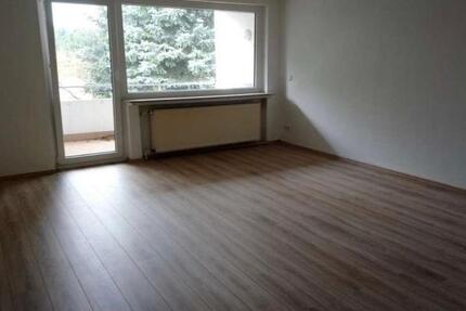 Schöne 2 ZKB Wohnung mit Balkon in der Senne zimmer