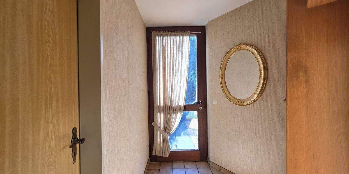 Reihenmittelhaus Paderborn Schloß Neuhaus - 4 Zimmer, 106 m&sup2;, 299.000&euro; | Angebot:25744189