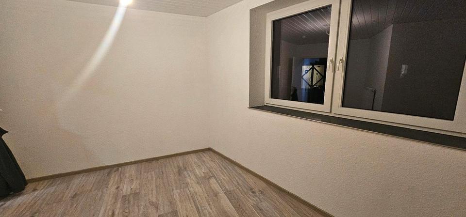 Erdgeschoßwohnung Bad Wünnenberg - 2 Zimmer, 85 m&sup2;, 585&euro; | Angebot:26665023