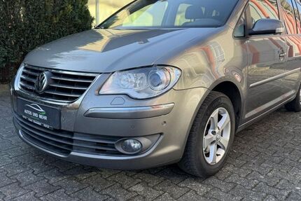 VW Touran 377.000 km 2.999 &euro; Paderborn 33100