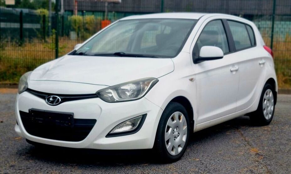 i20