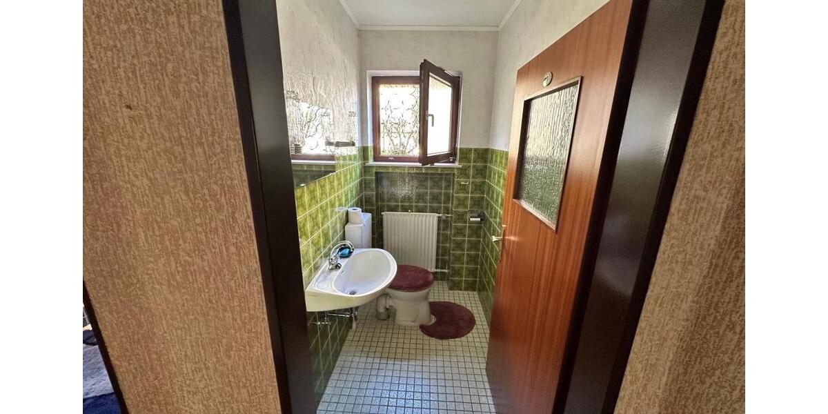 Einfamilienhaus Marsberg - 7 Zimmer, 252 m&sup2;, 295.000&euro; | Angebot:26114645