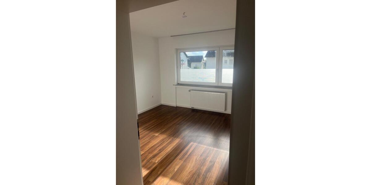 Etagenwohnung Steinheim - 3 Zimmer, 84 m&sup2;, 630&euro; | Angebot:27598007