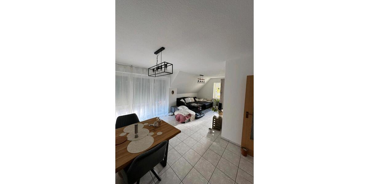 Etagenwohnung Paderborn Neuenbeken - 3 Zimmer, 87 m&sup2;, 770&euro; | Angebot:24737577