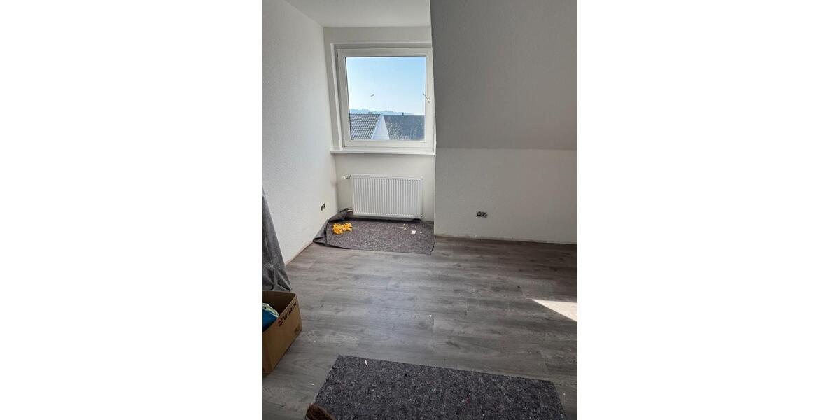 Dachgeschoßwohnung Horn-Bad Meinberg Bad Meinberg - 3 Zimmer, 1 m&sup2;, 565&euro; | Angebot:25378688