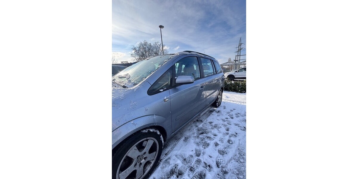 Opel Zafira 230.000 km 2.700 &euro; Paderborn 33104