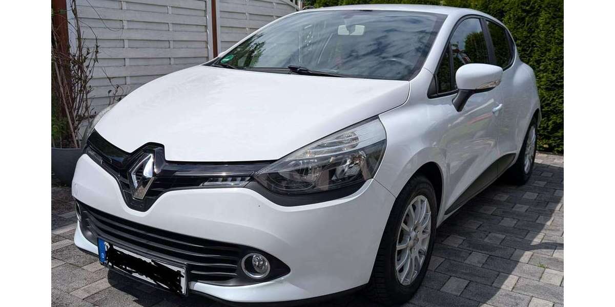Renault Clio 54.000 km 6.500 &euro; Schlangen 33189