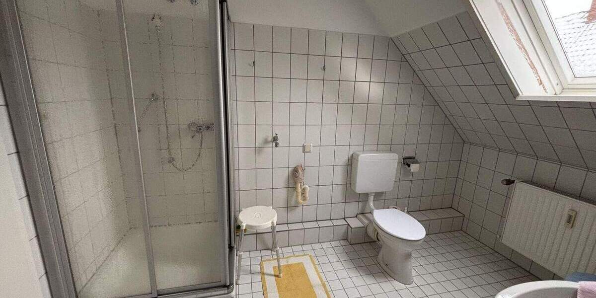Mehrfamilienhaus, Wohnhaus Detmold / Hiddesen Hiddesen - 7 Zimmer, 203 m&sup2;, 560.000&euro; | Angebot:26725200