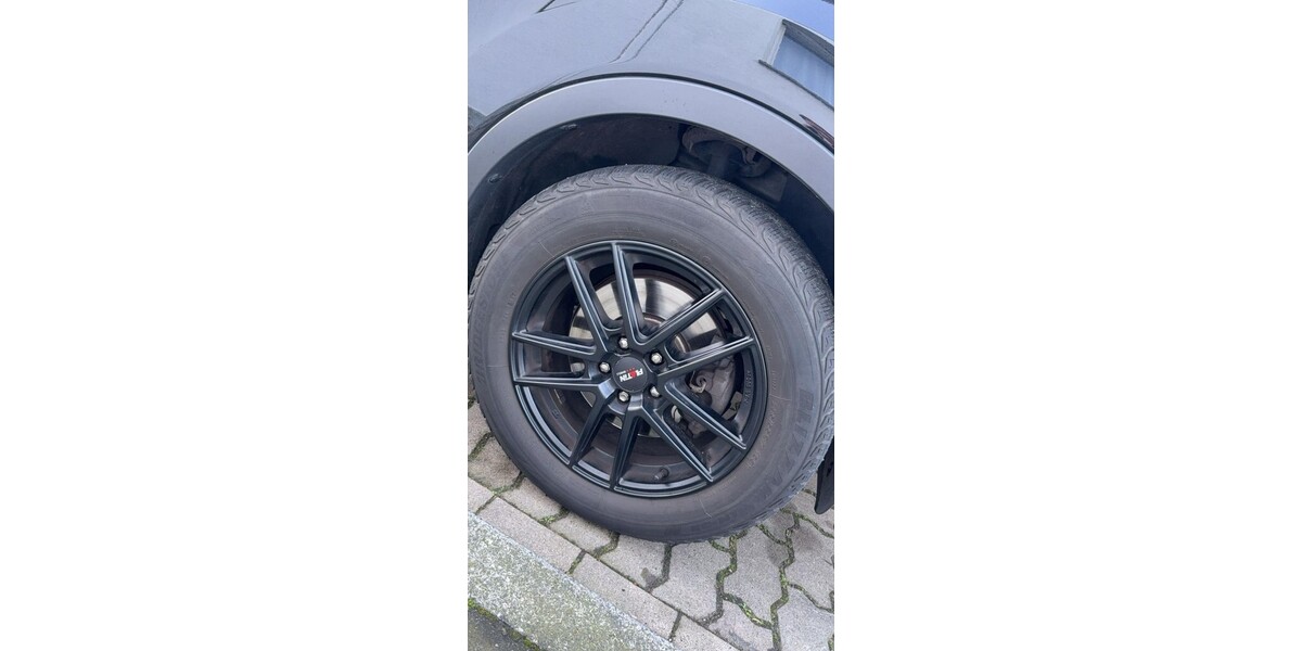 Ford Kuga 133.000 km 8.900 &euro; Lippstadt 59555