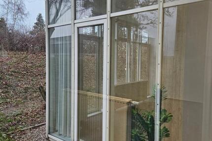 GILDE-Zentrum Detmold: 39 m² im Erdgeschoss mit Über-Eck-Fenster und Blick ins Grüne zimmer