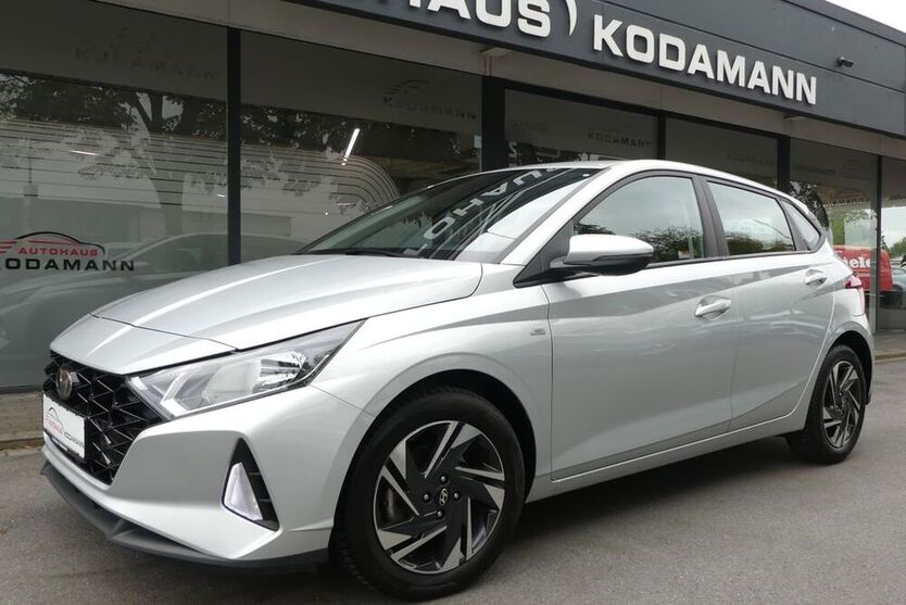 i20