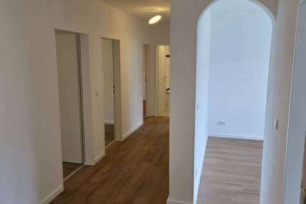 Wohnung Paderborn Schloß Neuhaus - 5 Zimmer, 93 m&sup2;, 235.000&euro; | Angebot:26515308