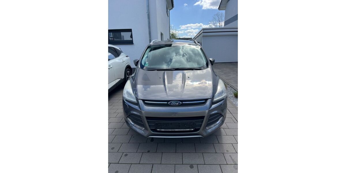 Ford Kuga 183.000 km 7.300 &euro; Geseke 59590