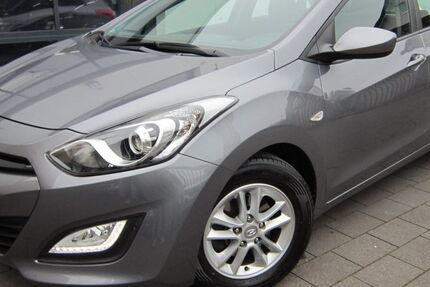 Hyundai i30 92.800 km 7.350 &euro; Paderborn 33102