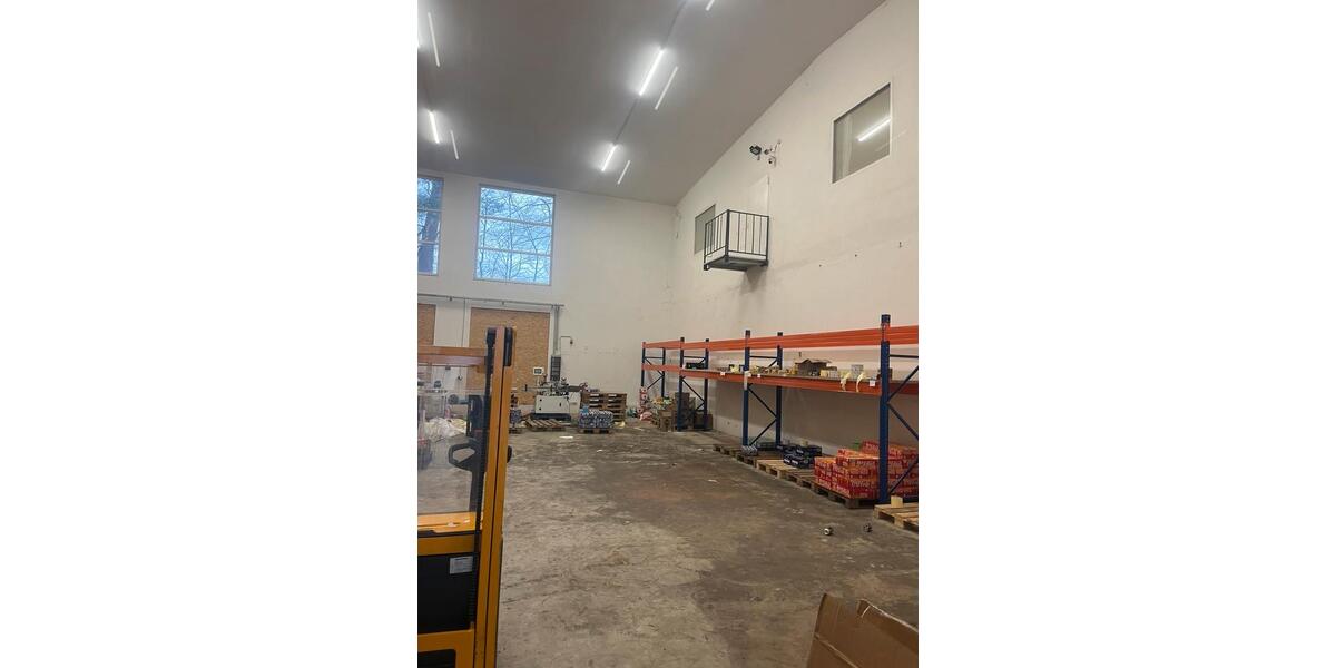 Lager Produktionshalle 247 m2 in 33104 Pb zu vermieten zimmer