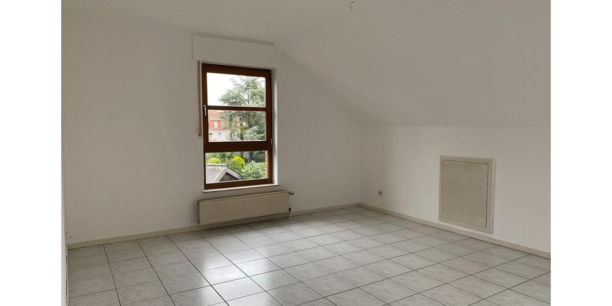 Dachgeschoßwohnung Paderborn Univiertel - 3 Zimmer, 77 m&sup2;, 650&euro; | Angebot:26462501