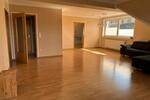 Dachgeschoßwohnung Altenbeken - 4 Zimmer, 118 m&sup2;, 980&euro; | Angebot:25656564