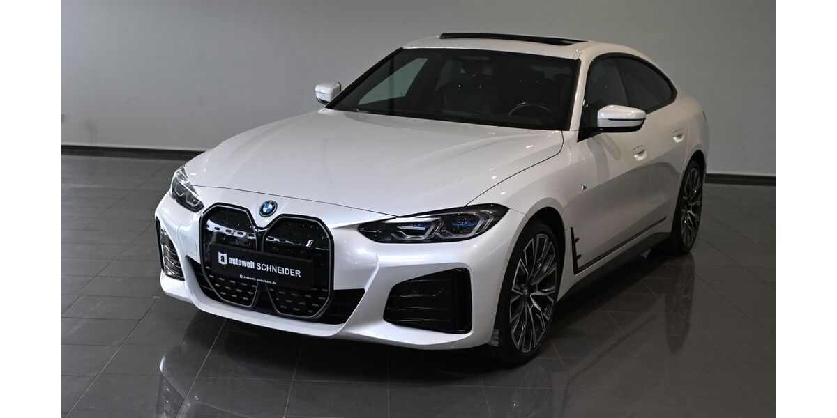 BMW i4 50.000 km 39.750 &euro; Paderborn 33100