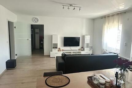 Großzügige Kernsanierte 2 Zimmer Wohnung, Lichtenau Ortsmitte. zimmer