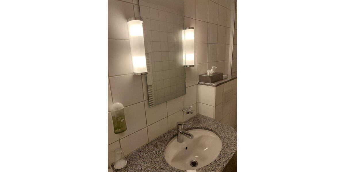 Gewerbeobjekt Nieheim - 1 Zimmer, 750.000&euro; | Angebot:25663409