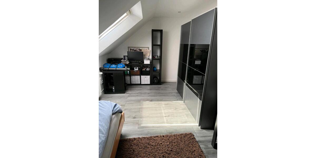 Dachgeschoßwohnung Paderborn Univiertel - 3 Zimmer, 96 m&sup2;, 910&euro; | Angebot:26413879