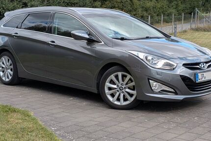 Hyundai i40 97.300 km 10.250 € Lage 32791