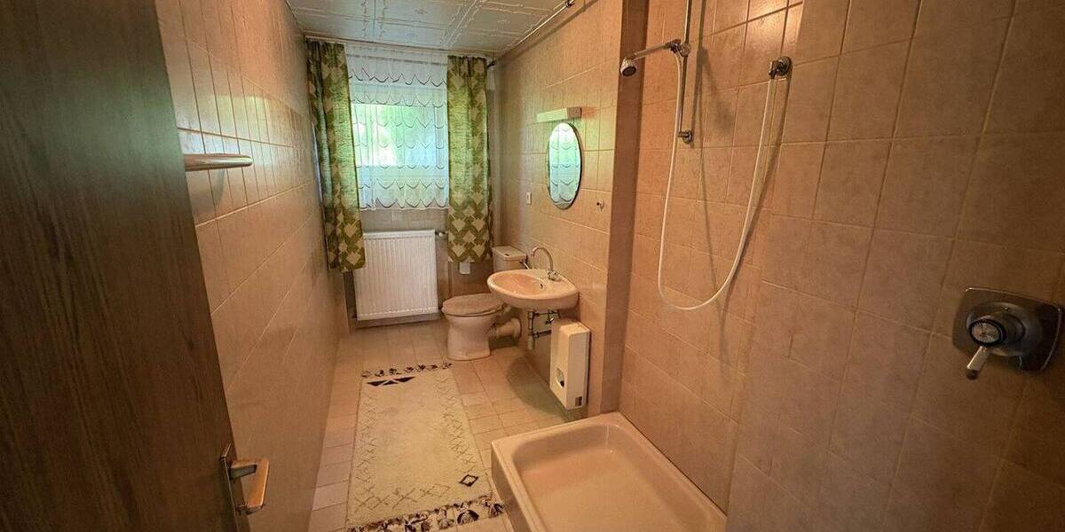 Mehrfamilienhaus, Wohnhaus Altenbeken - 8 Zimmer, 171 m&sup2;, 298.000&euro; | Angebot:26816526