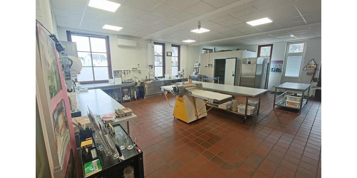 Laden, Geschäftsräume zu vermieten ca. 145m² am Fachmarkzenrum zimmer