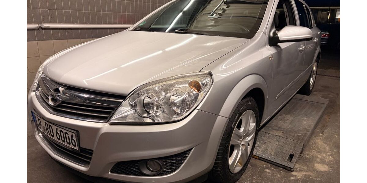 Opel Astra 170.000 km 2.250 &euro; Lippstadt 59557