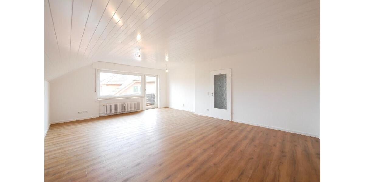 Dachgeschoßwohnung Paderborn Elsen - 3 Zimmer, 67 m&sup2;, 750&euro; | Angebot:26610396