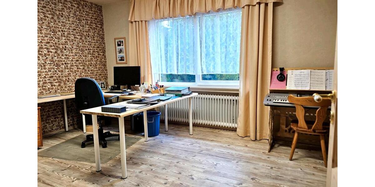 Erdgeschoßwohnung Delbrück - 5 Zimmer, 140 m&sup2;, 1.400&euro; | Angebot:27542460