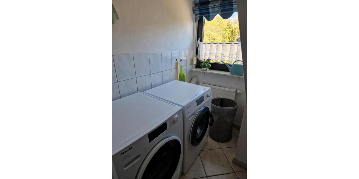 Dachgeschoßwohnung Oerlinghausen - 3 Zimmer, 74 m&sup2;, 198.500&euro; | Angebot:26549442