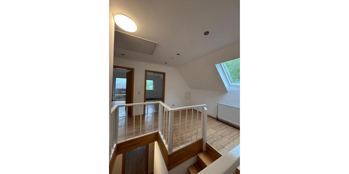 Doppelhaushälfte Schlangen - 6 Zimmer, 200 m&sup2;, 1.200&euro; | Angebot:27614907