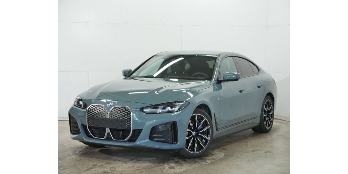 BMW i4 12.600 km 46.430 &euro; Paderborn 33100