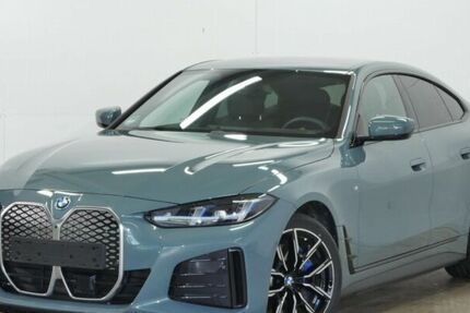 BMW i4 12.600 km 46.829 &euro; Paderborn 33100