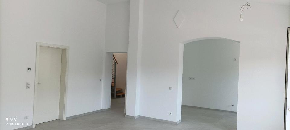 Ein SUPER HAUS!Voll renoviert!Groses Grundstück!OHNE Provision!! zimmer