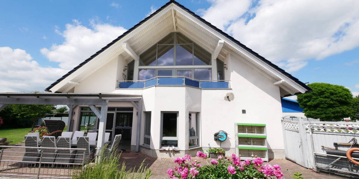 Einfamilienhaus Willebadessen - 6 Zimmer, 245 m&sup2;, 429.000&euro; | Angebot:25704095