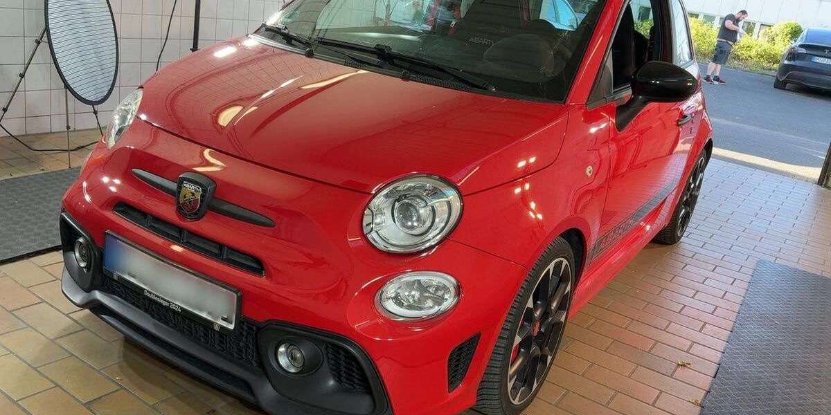 Abarth 500 50.827 km 19.890 &euro; Willebadessen 34439