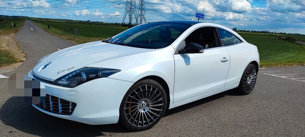 Renault Laguna 201.760 km 8.500 &euro; Paderborn 33100