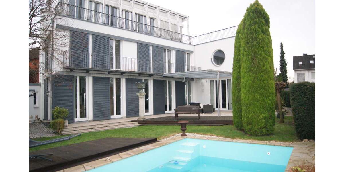 Haus zum Kaufen in Paderborn 1.290.000 € 260 m² 7 zimmer