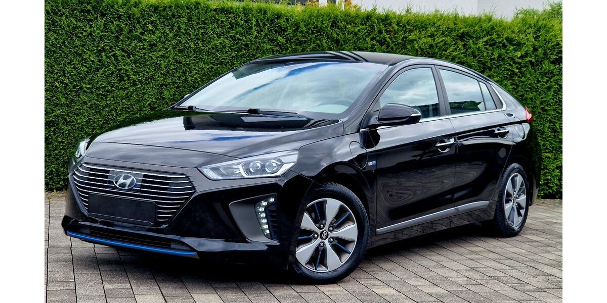 Hyundai IONIQ 135.000 km 11.999 &euro; Bad Lippspringe 33175