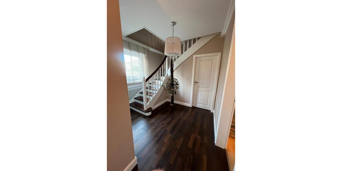 Einfamilienhaus Paderborn - 7 Zimmer, 235 m&sup2;, 680.000&euro; | Angebot:27453039