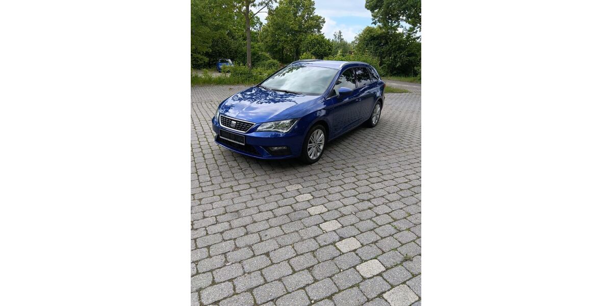 Seat Leon 84.387 km 12.900 &euro; Lippstadt 59557