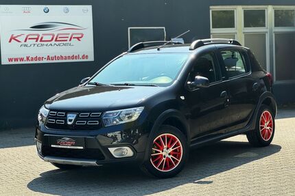 Dacia Sandero 68.000 km 8.990 &euro; Paderborn 33104