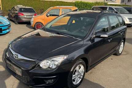 Hyundai i30 185.000 km 2.999 &euro; Paderborn 33100