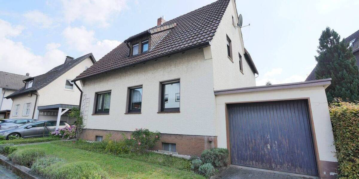 Mehrfamilienhaus, Wohnhaus Paderborn / Schloß Neuhaus Schloß Neuhaus - 6 Zimmer, 135 m&sup2;, 299.000&euro; | Angebot:25688039
