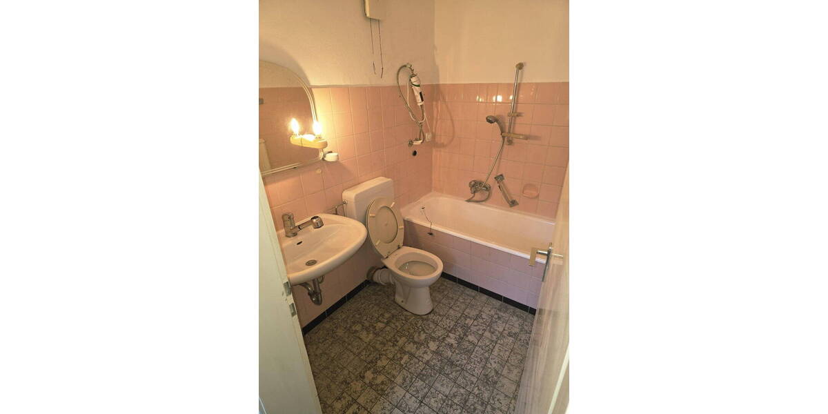 Etagenwohnung Bad Meinberg Bad Meinberg - 2 Zimmer, 48 m&sup2;, 59.999&euro; | Angebot:26181196